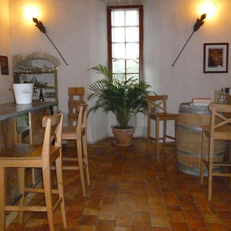 Le Manoir De Gatines Bed & Breakfast Tigné Екстериор снимка