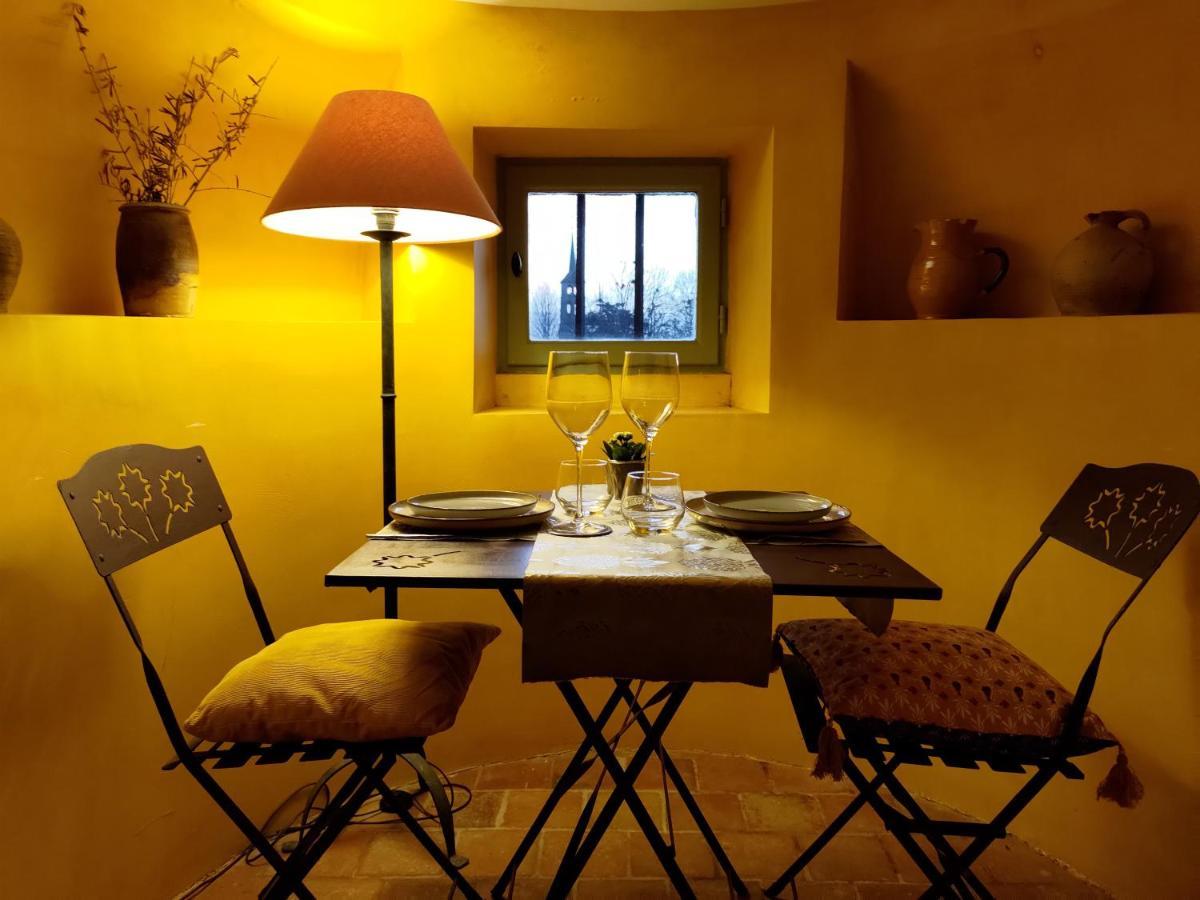 Le Manoir De Gatines Bed & Breakfast Tigné Екстериор снимка