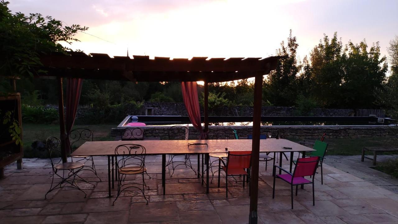 Le Manoir De Gatines Bed & Breakfast Tigné Екстериор снимка