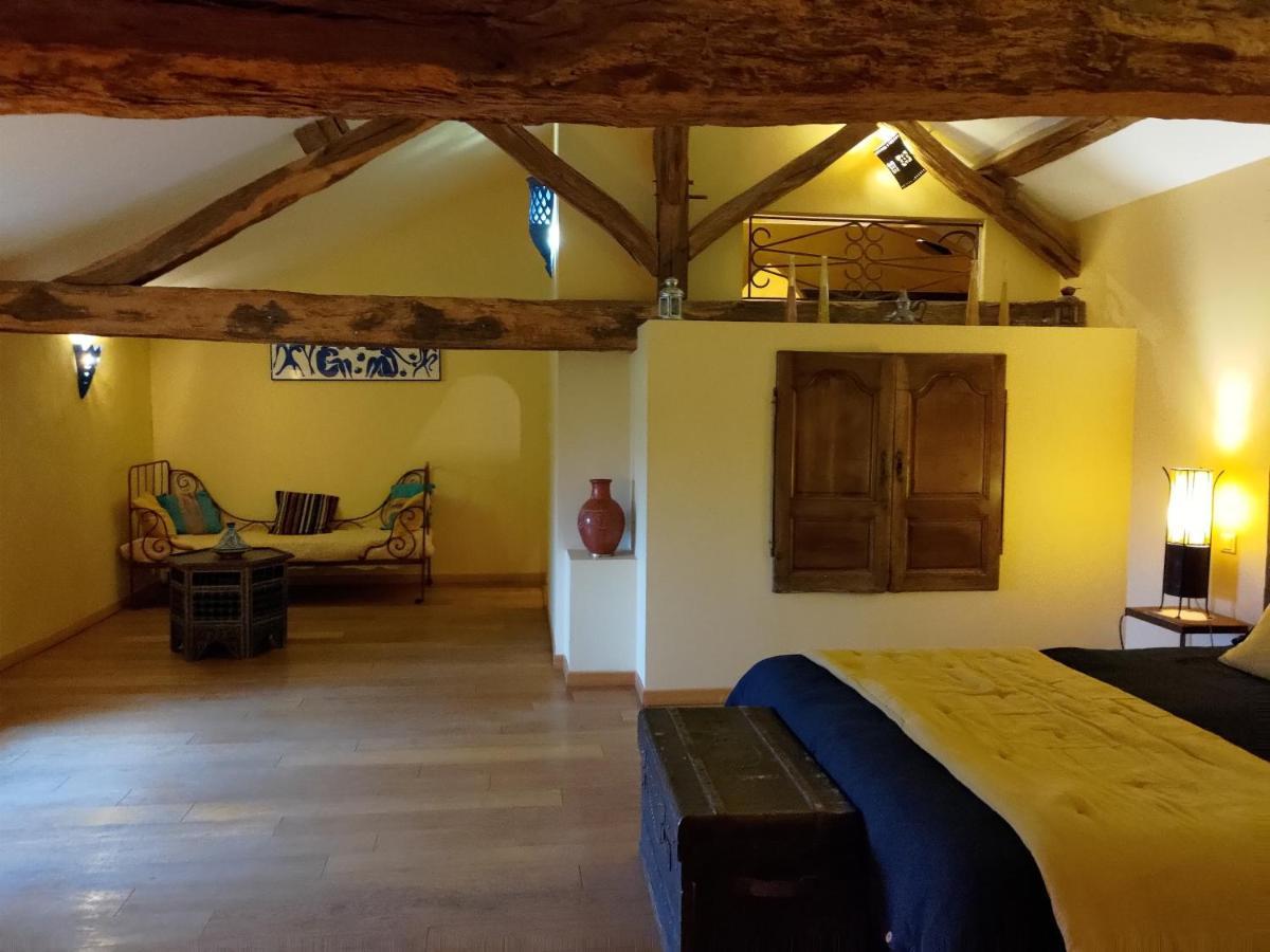 Le Manoir De Gatines Bed & Breakfast Tigné Екстериор снимка