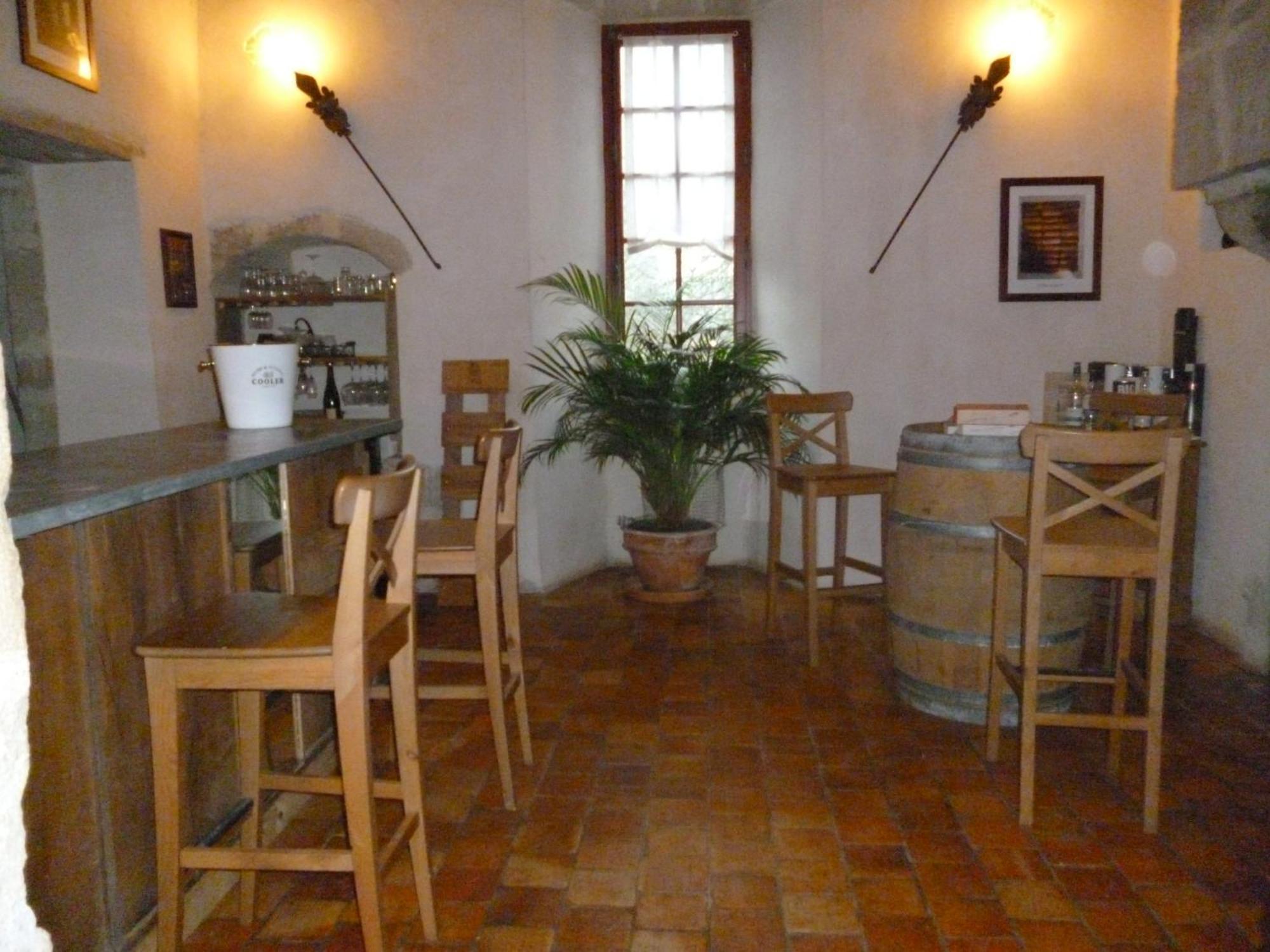 Le Manoir De Gatines Bed & Breakfast Tigné Екстериор снимка