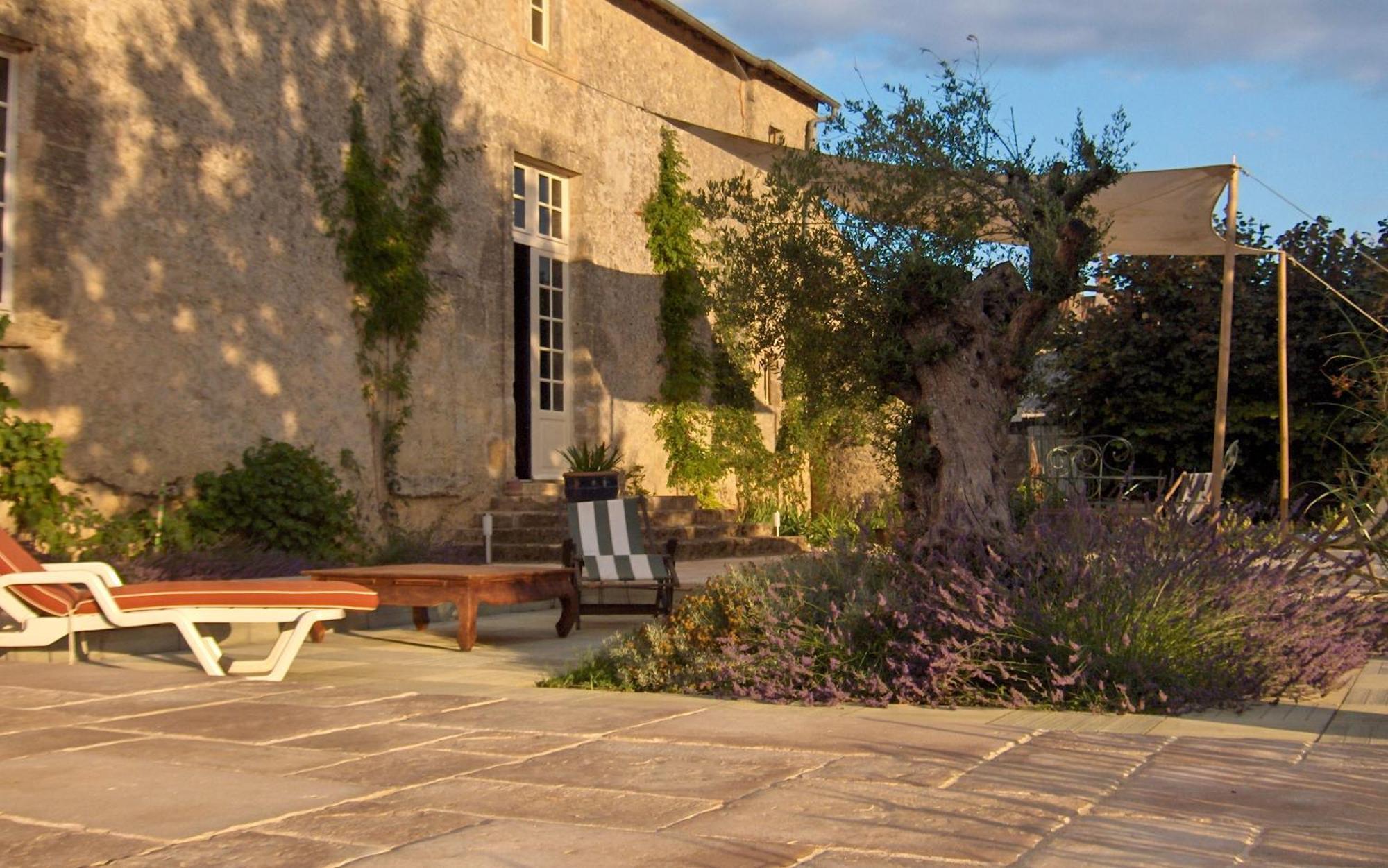 Le Manoir De Gatines Bed & Breakfast Tigné Екстериор снимка