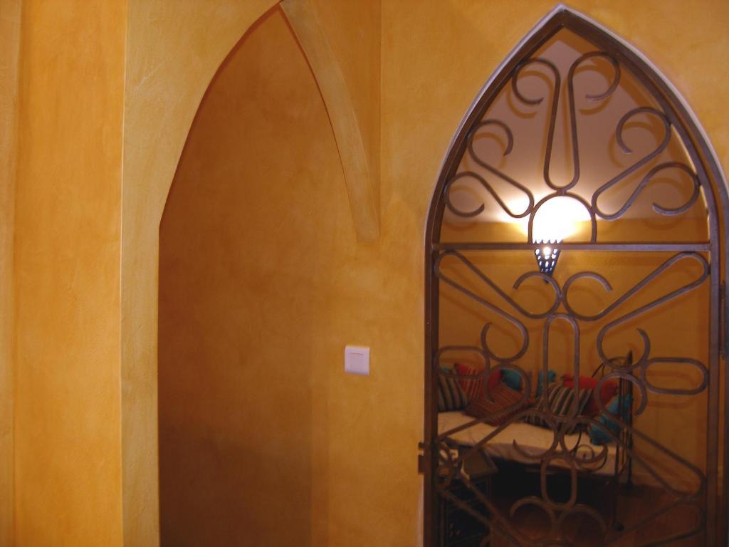 Le Manoir De Gatines Bed & Breakfast Tigné Стая снимка